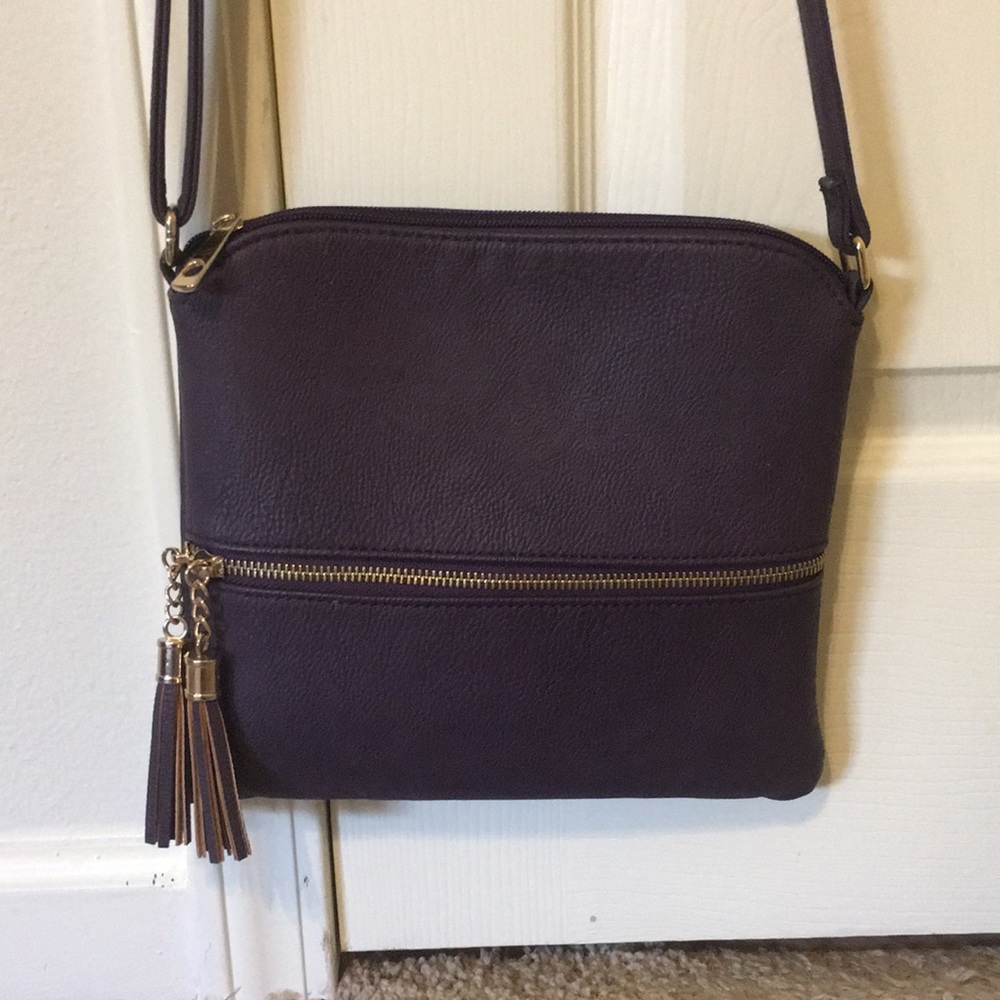 Crossbody purse